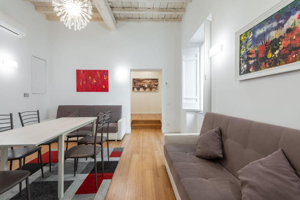 Restored Apartment - Stunning Pantheon View Рим Екстериор снимка